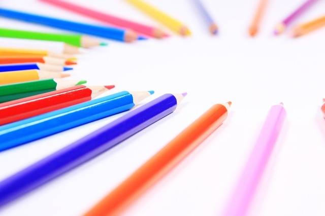 大人の創造力を引き出す造形教室